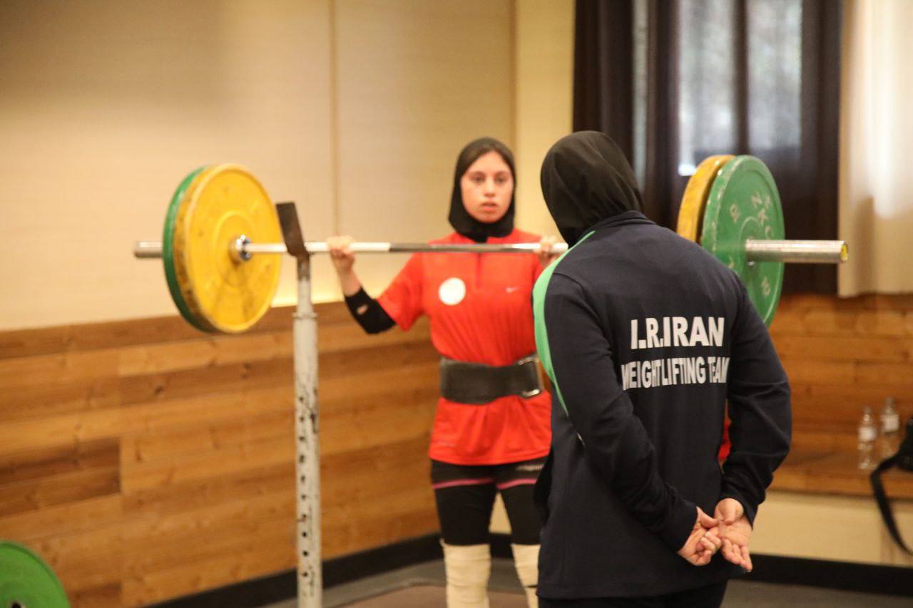 تمرین تیم ملی وزنه برداری بانوان