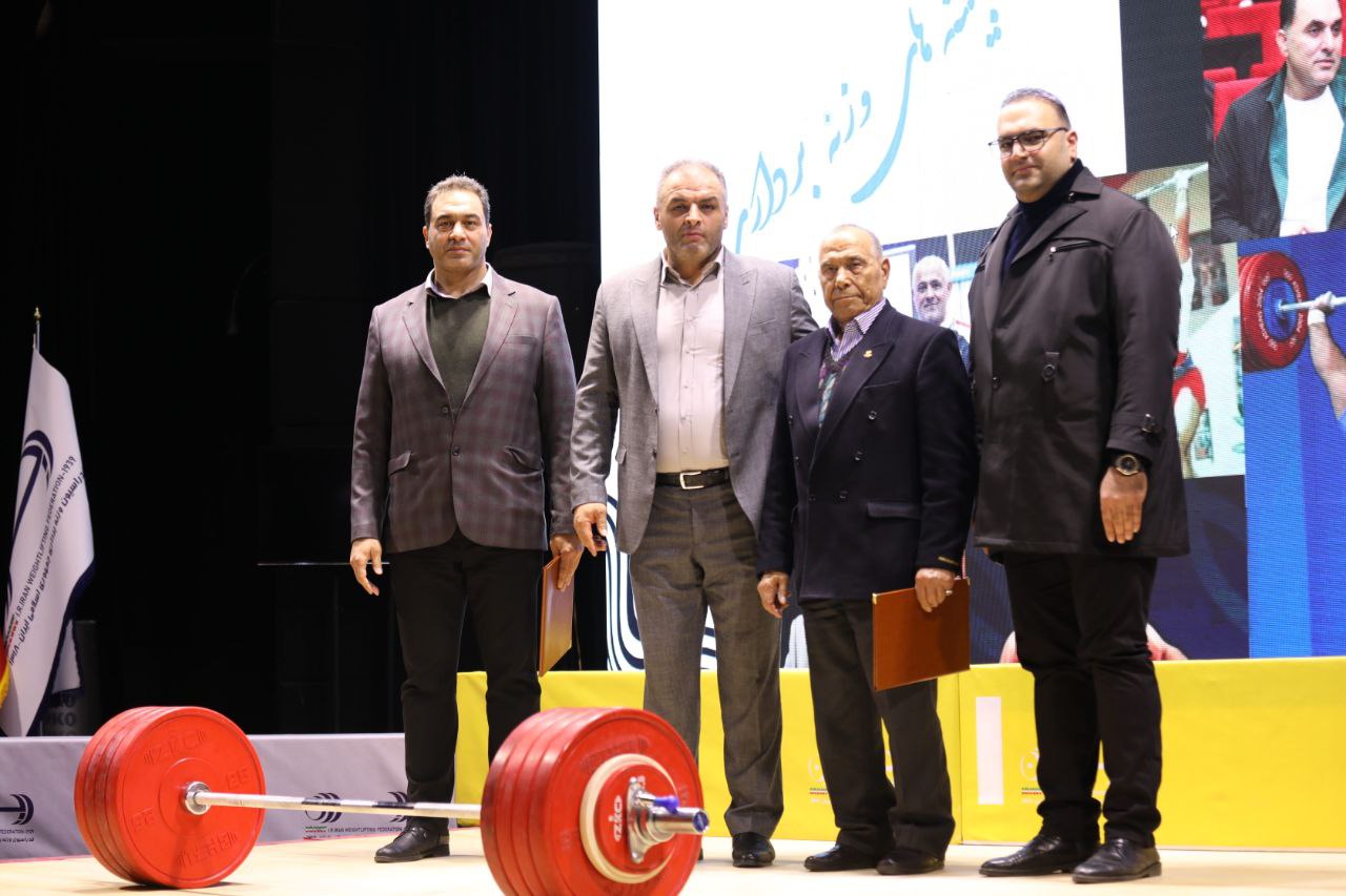 مراسم تجلیل از بزرگان (18)